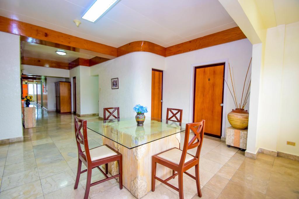 Kalibo Hotel Esterno foto